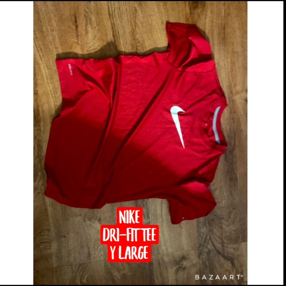 🦋3/$15 bundle deal✨ Youth Nike Dri fit tee